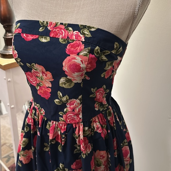 Forever 21 strapless Floral Dress - Picture 3 of 8
